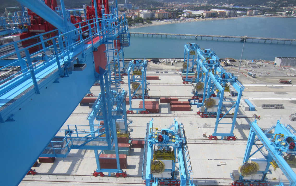 APM Terminals Vado Ligure Italy Ceisis